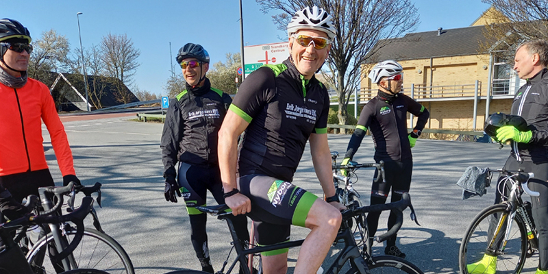 Fælles start på cykeltræning på racer i Idrætsparken